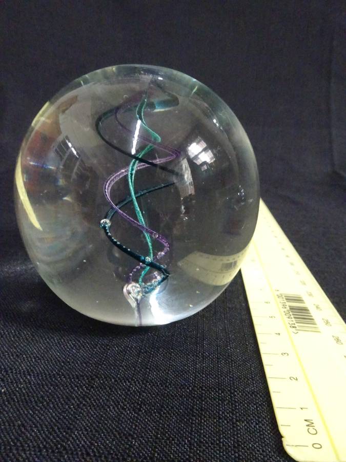 Beautifull Vintage Glass Colorful Swirl Egg Shape Paperweight  - Good Condition