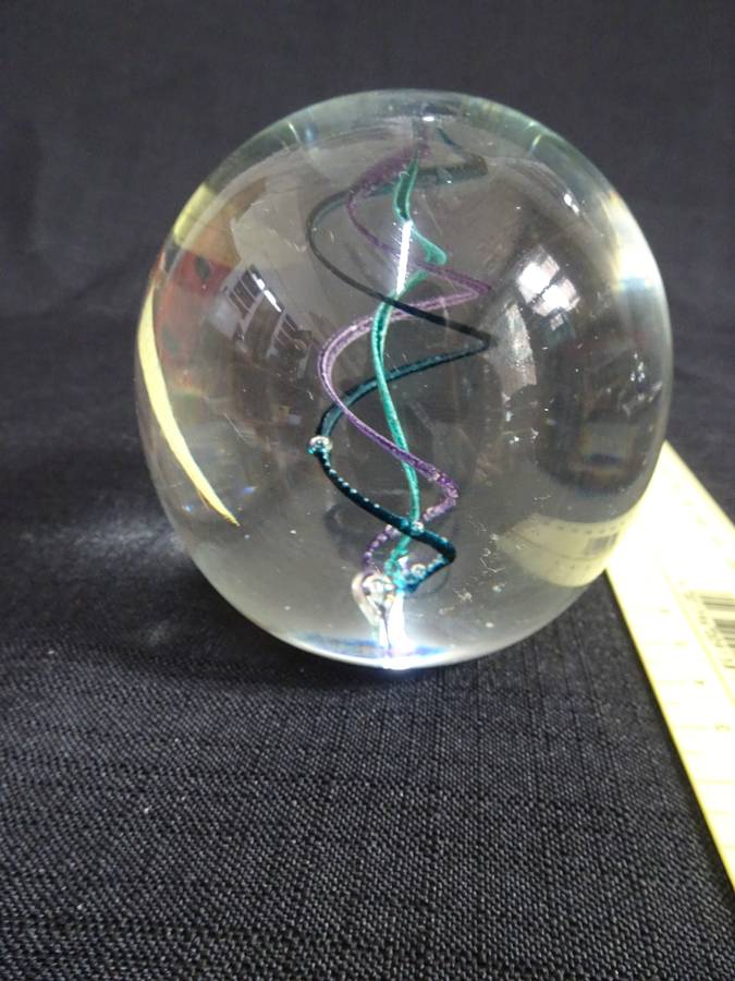 Beautifull Vintage Glass Colorful Swirl Egg Shape Paperweight  - Good Condition