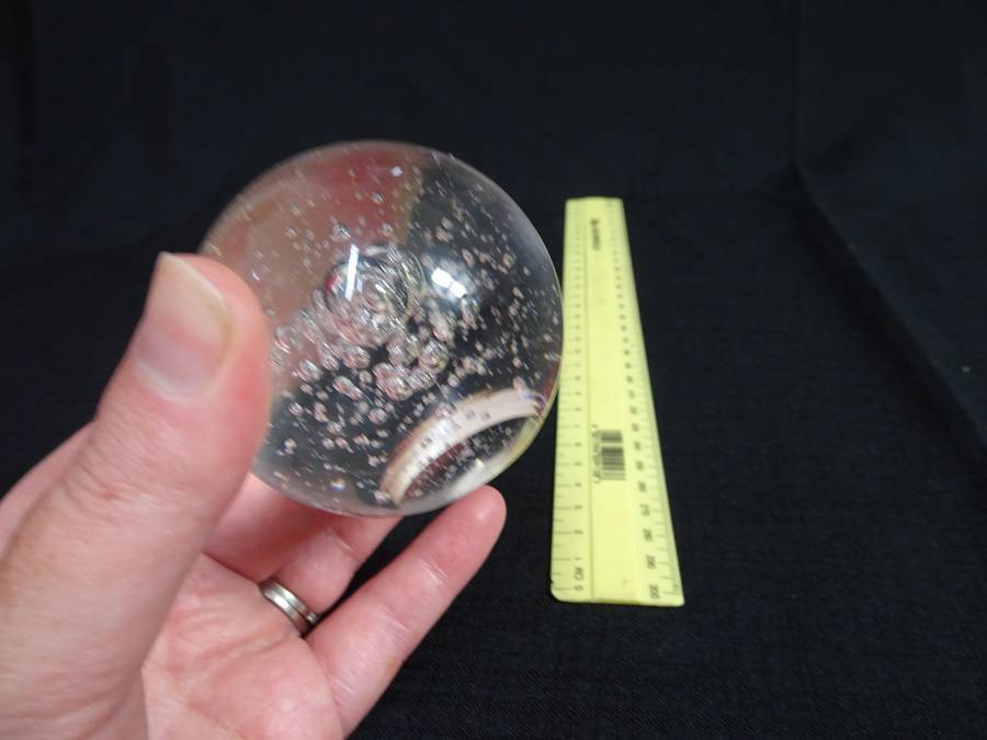 Beautiful Vintage Clear Glass Controlled Bubbles Paperweight - Good condition