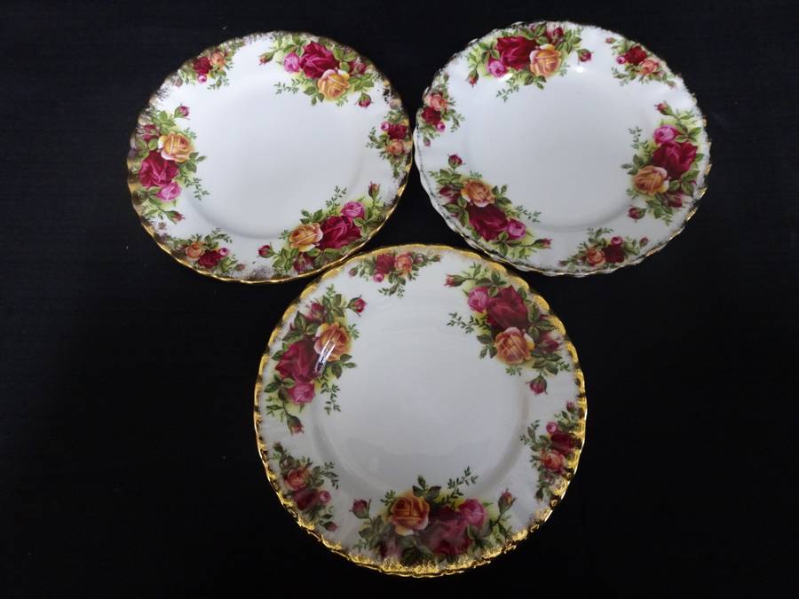 Three Beautiful Vintage Royal Albert "Old Country Roses"-Bone China Side Plate Dishes (BIDDING ONE)