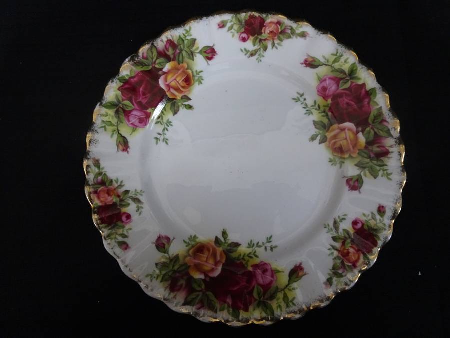 Three Beautiful Vintage Royal Albert "Old Country Roses"-Bone China Side Plate Dishes (BIDDING ONE)