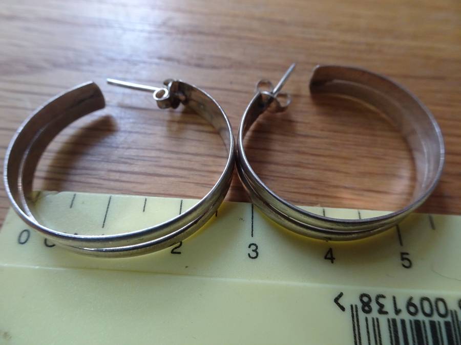 Beautiful Sterling Silver Hoop Earrings - Clearly Marked 925 - 6.5 Grams