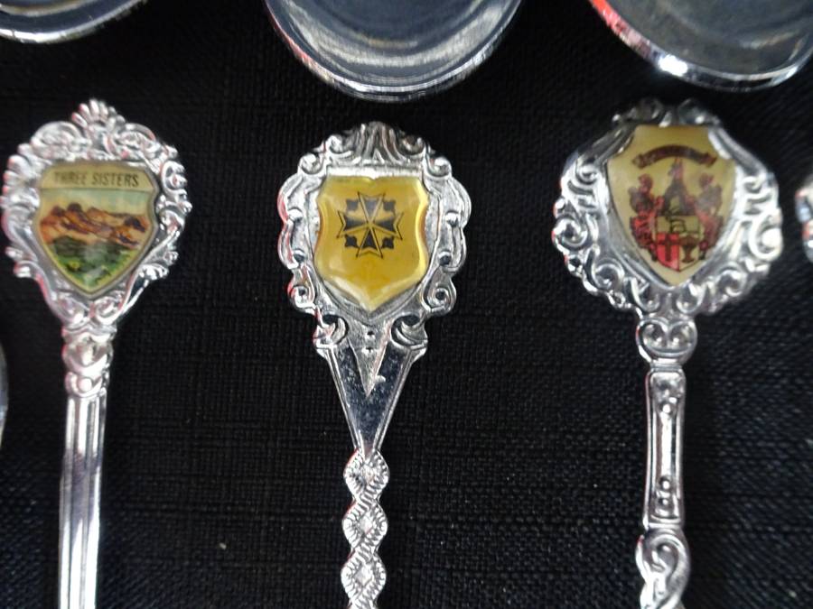 Vintage Joblot Of Twenty Interesting Teaspoons - See My Description