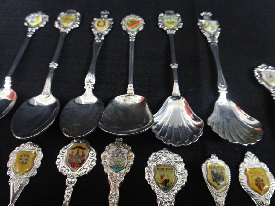 Vintage Joblot Of Twenty Interesting Teaspoons - See My Description