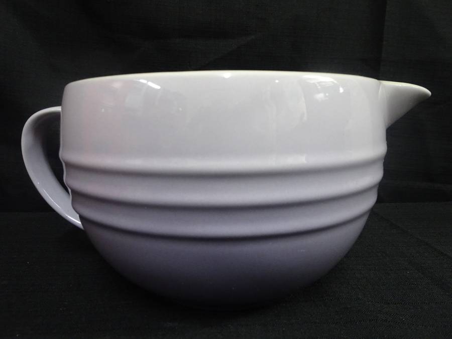 Stunnig Le Creuset 2-quart Batter Bowl Bluebell Purple Kitchen Mixing Measuring Stoneware