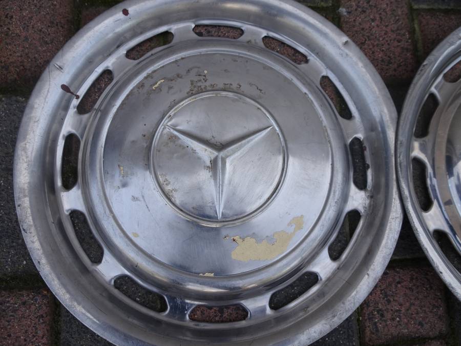 Collection Of Fifthteen Mercedes Benz Wheel Trimmings - In Secondhand Condition (View Images)