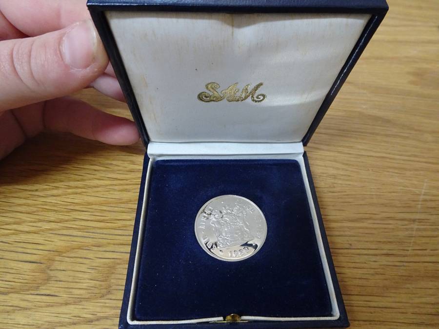 1988 South Africa Dias Silver One Rand Coin - In Original Case - In Excellent Condition