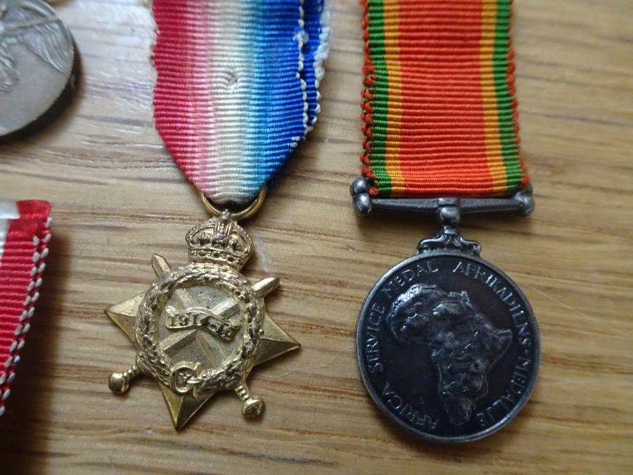 Eight WW1 And WW2 Miniature Medals - In Excellent Condition