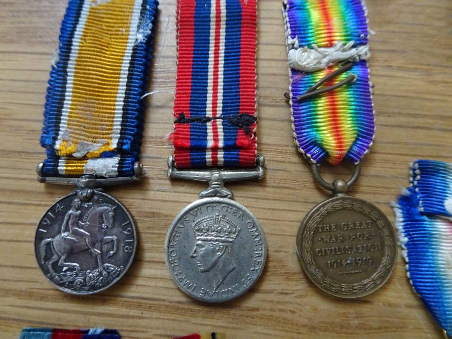 Eight WW1 And WW2 Miniature Medals - In Excellent Condition