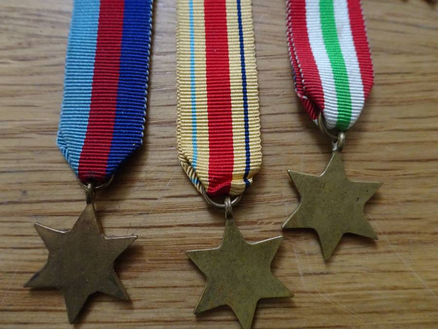 Eight WW1 And WW2 Miniature Medals - In Excellent Condition