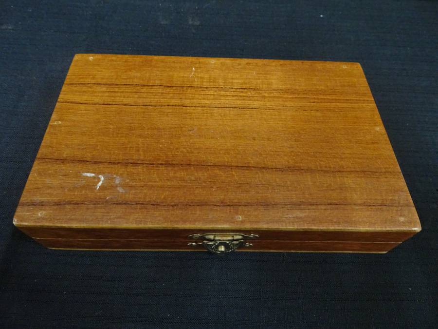 Stunning Vintage Sunrise Royal Coachman Fly Fishing Tying Kit  - Excellent Condition