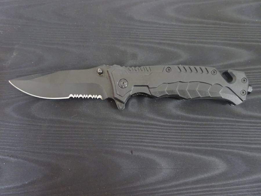 Stunning Black Unbranded Chinese Folding Knife With Glass Breaker And Belt Cutter - Good Condition