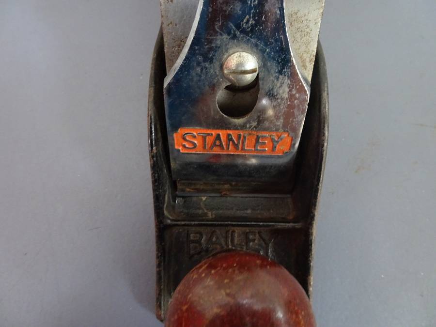 Vintage Stanley Bailey No.4 Woodworking Bench Plane - Made In England