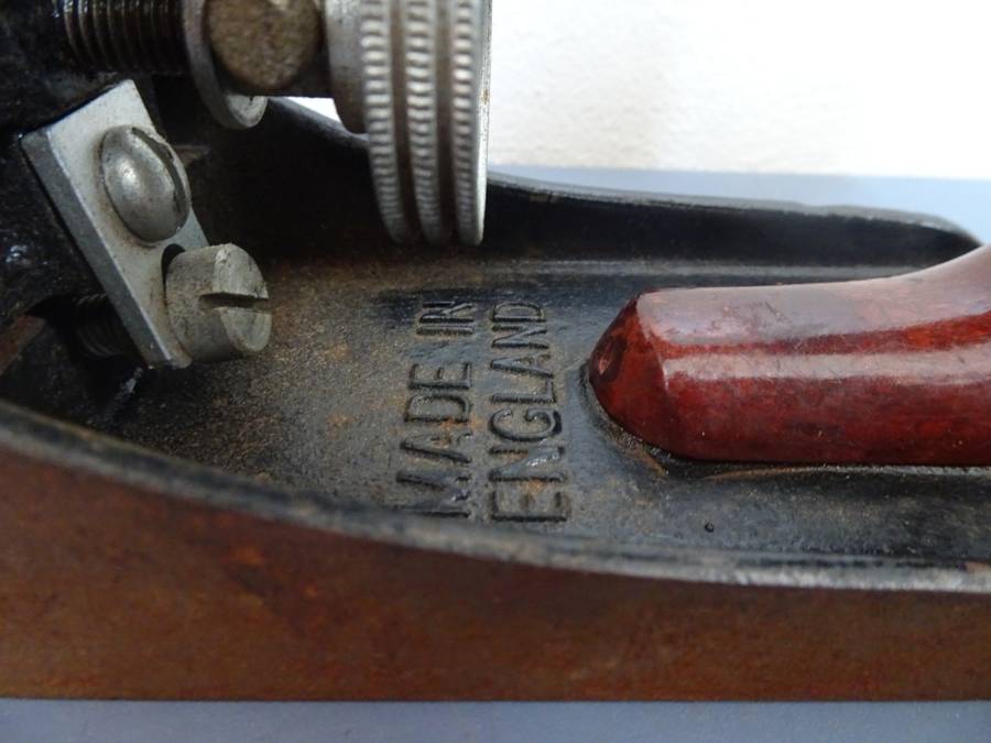 Vintage Stanley Bailey No.4 Woodworking Bench Plane - Made In England