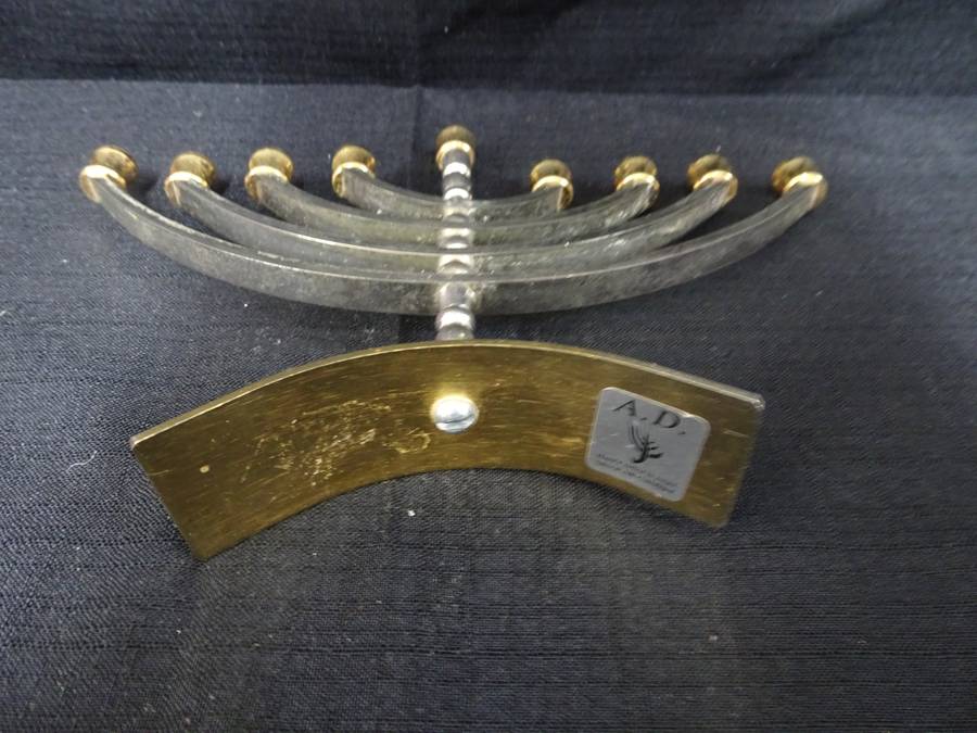 Stunning Silver And Gold Plated 9 Branch Israel Menorah Hanukah Table Candle Centerpiece