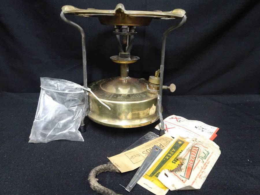 Stunning Vintage No. 1 Primus Trade Mark Camping Stove With Accesories - In Good Condition