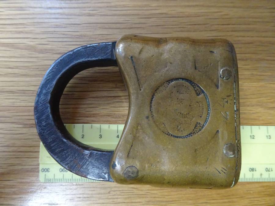 Very Stunning Antique Yale & Towne No.24 Brass And Metal Lock With Key - In Working Condition