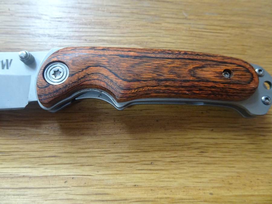 Stunning DOW Stainless 420 Fold Up Pocket Hunting Knife - In Good Condition