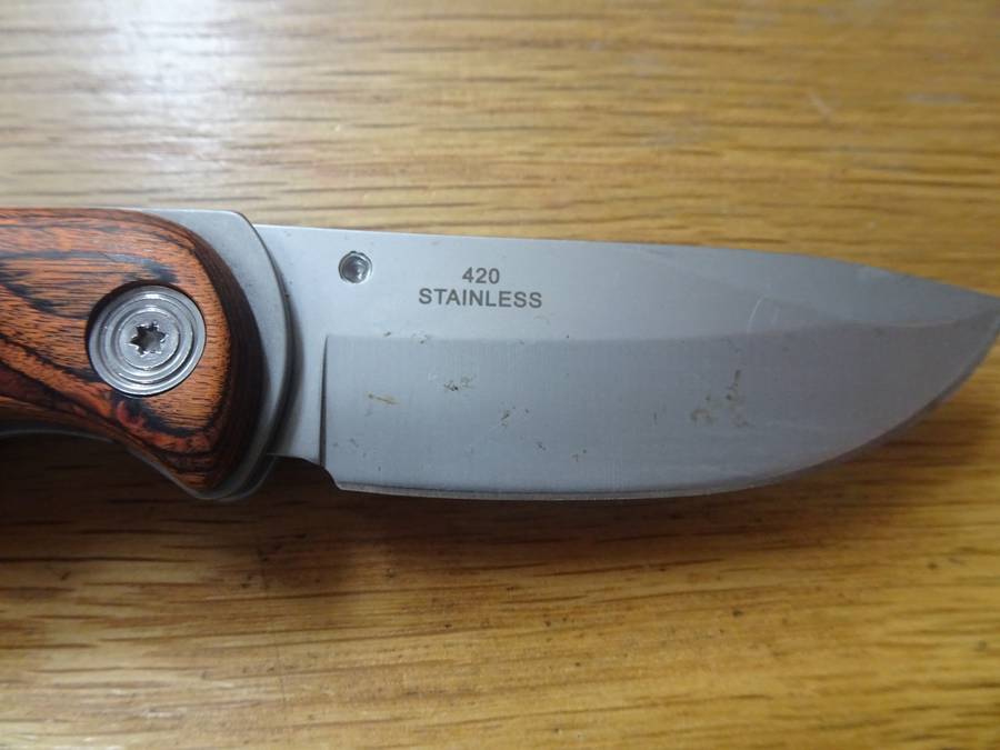 Stunning DOW Stainless 420 Fold Up Pocket Hunting Knife - In Good Condition