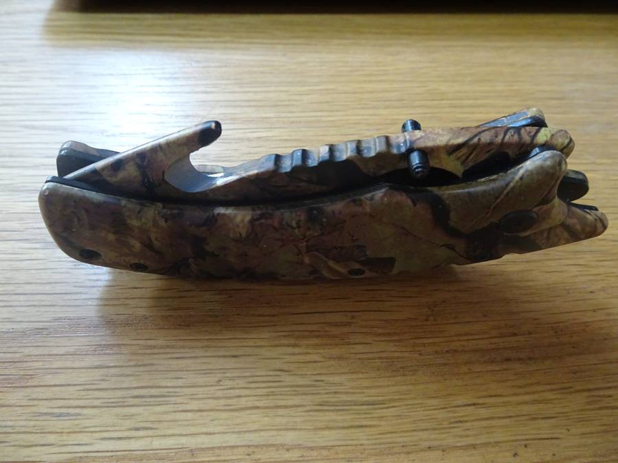 Stunning DOW Stainless (420) Brown Camo Assisted Open Gut Hook Pocket Hunting Knife