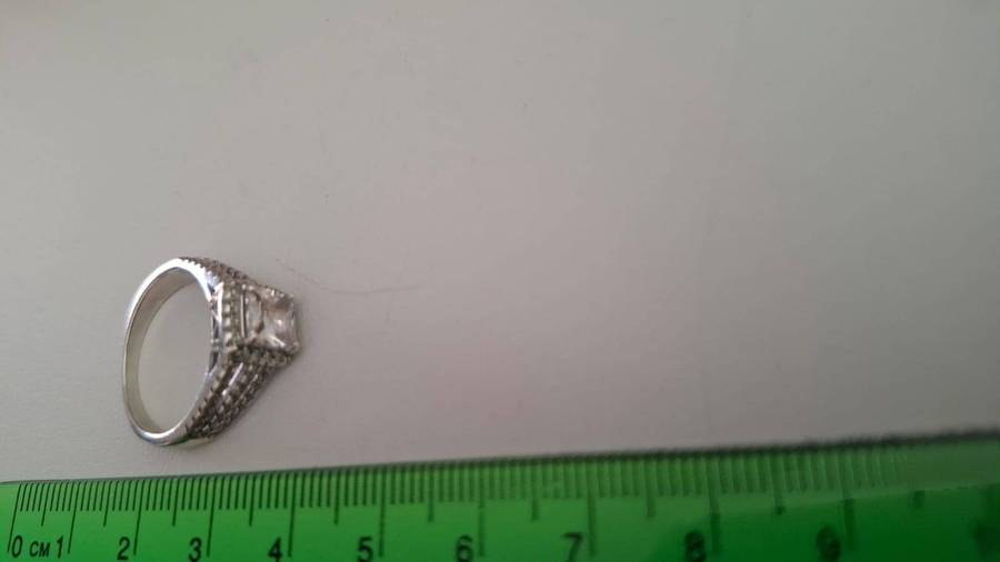 Stunning Sterling Silver 925 Engagement Ring with With Stone- 3.9 Grams-Dim 16mm Excellent Condition