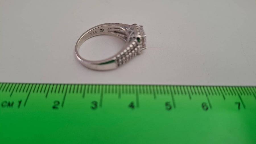 Stunning Sterling Silver 925 Engagement Ring with With Stone- 3.9 Grams-Dim 16mm Excellent Condition