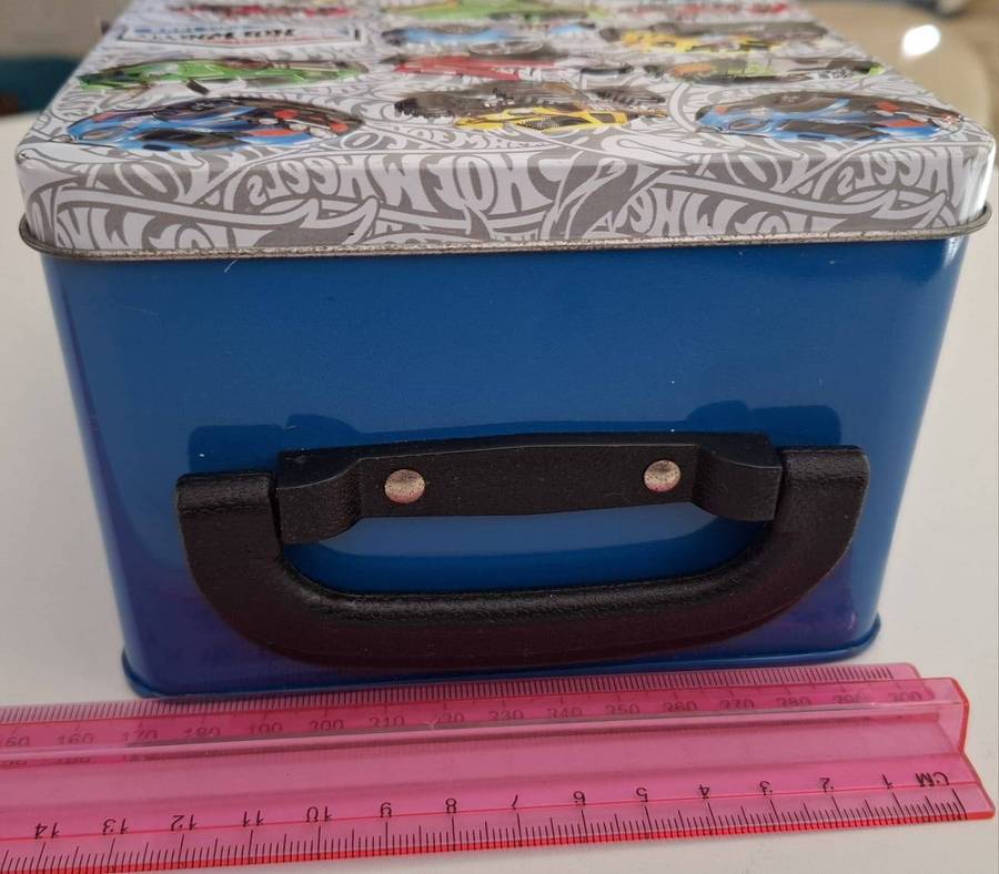Stunning Hot Wheels Metal Car Carry Case - Holds 18 Cars - Excellent Condition