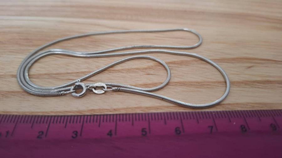 Stunning Vintage 925 Sterling Silver Snake Chain Necklace - Excellent Condition(5.8Grams) 49 cm Long