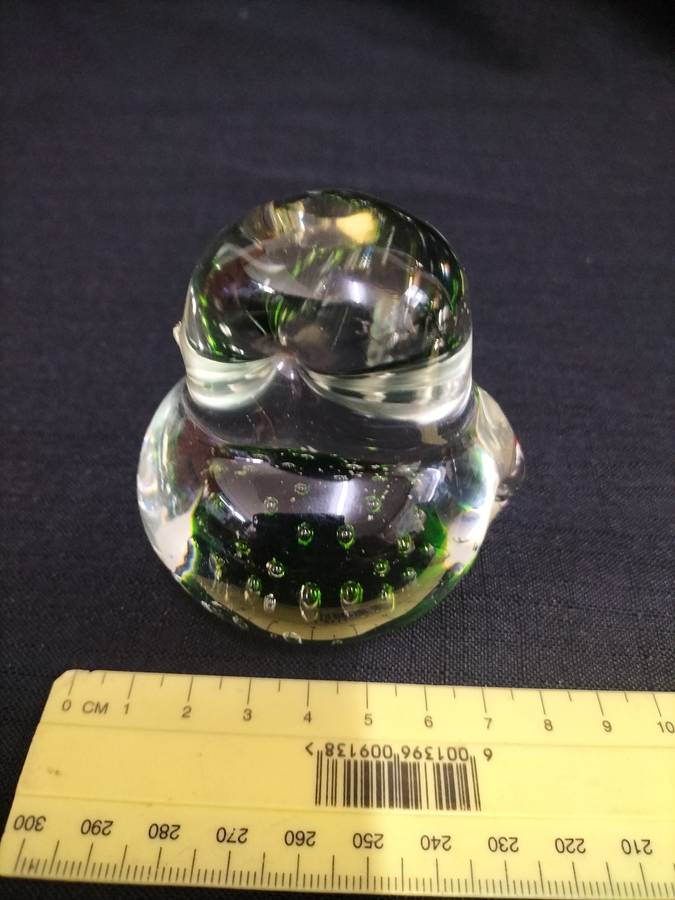 Vintage Art Clear Glass Bird Paperweight With Dark Green Bubbles - Good Condition