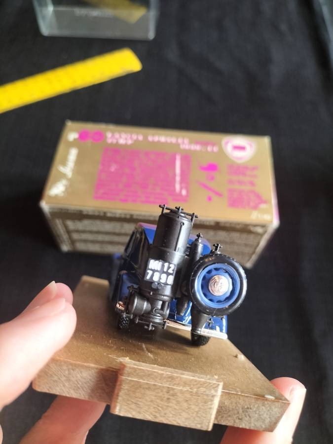 Vintage Brumm R60 , 47HP Lancia Aprilia Berlina 1939-1944 - Versione Gasogeno- Good Condition