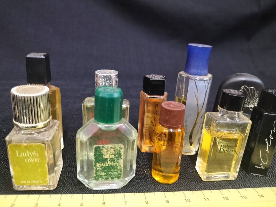 10 Vintage Miniature Perfumes