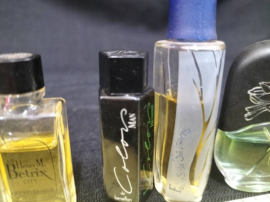 10 Vintage Miniature Perfumes