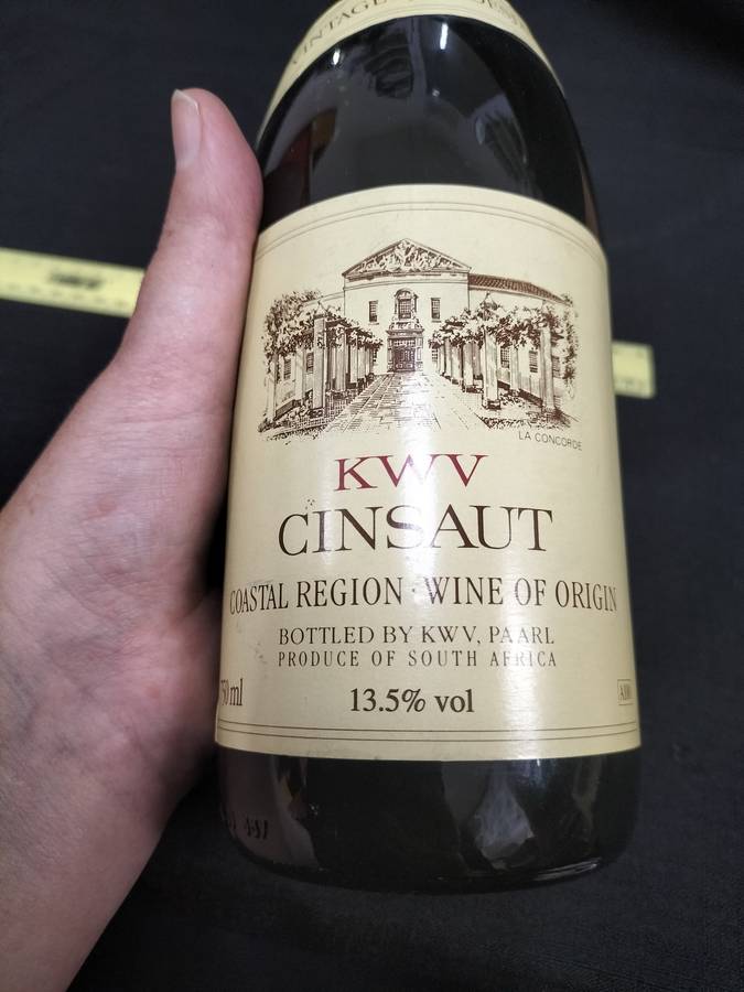 Vintage 1994 Oesjaar Vintage KWV Cinsaut - 750ml - Sealed - Bottled by KWV Paarl