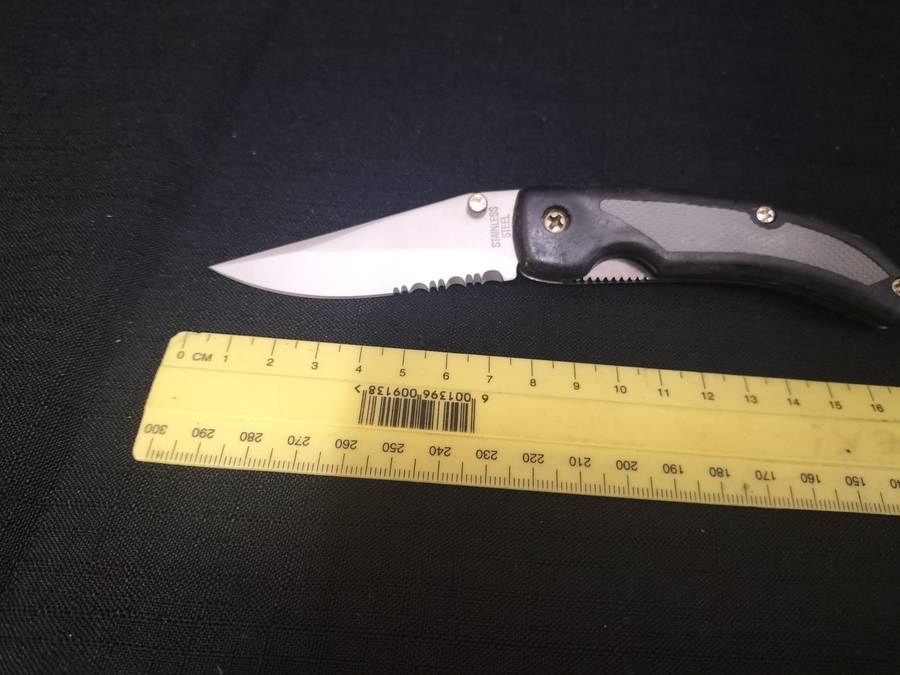 Stainless Steel Blade Liner Black Folding Knife - Good Condition