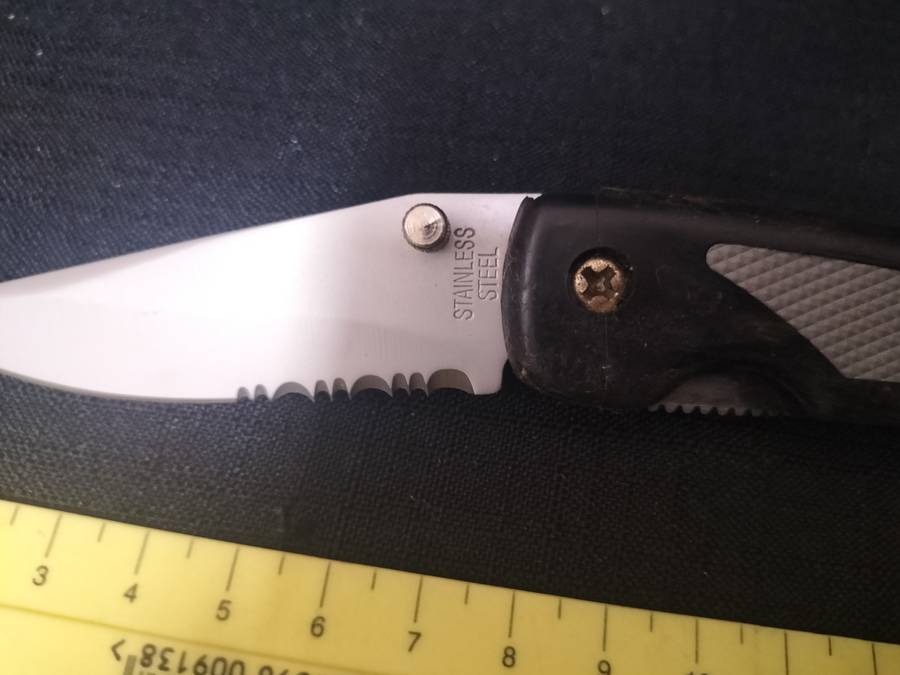 Stainless Steel Blade Liner Black Folding Knife - Good Condition