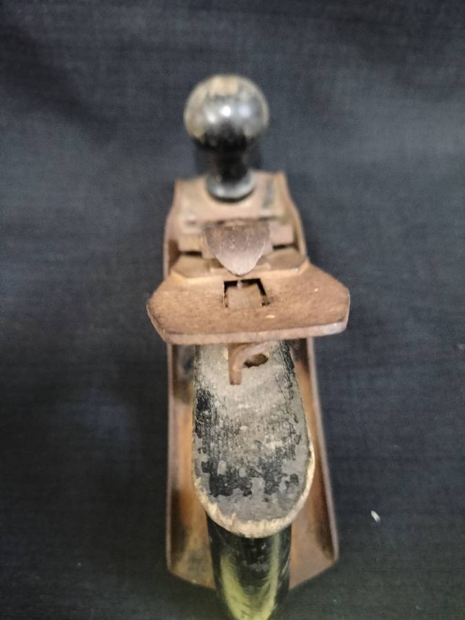 Unknown Vintage Hand Bench Plane - Made in USA - View Description