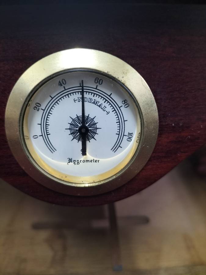 Stunning Premium Three Tiers Cigar Humidor Display Cabinet 49cm x32cm - Cuban Connection