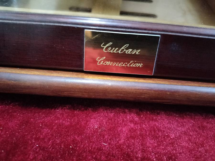 Stunning Premium Three Tiers Cigar Humidor Display Cabinet 49cm x32cm - Cuban Connection