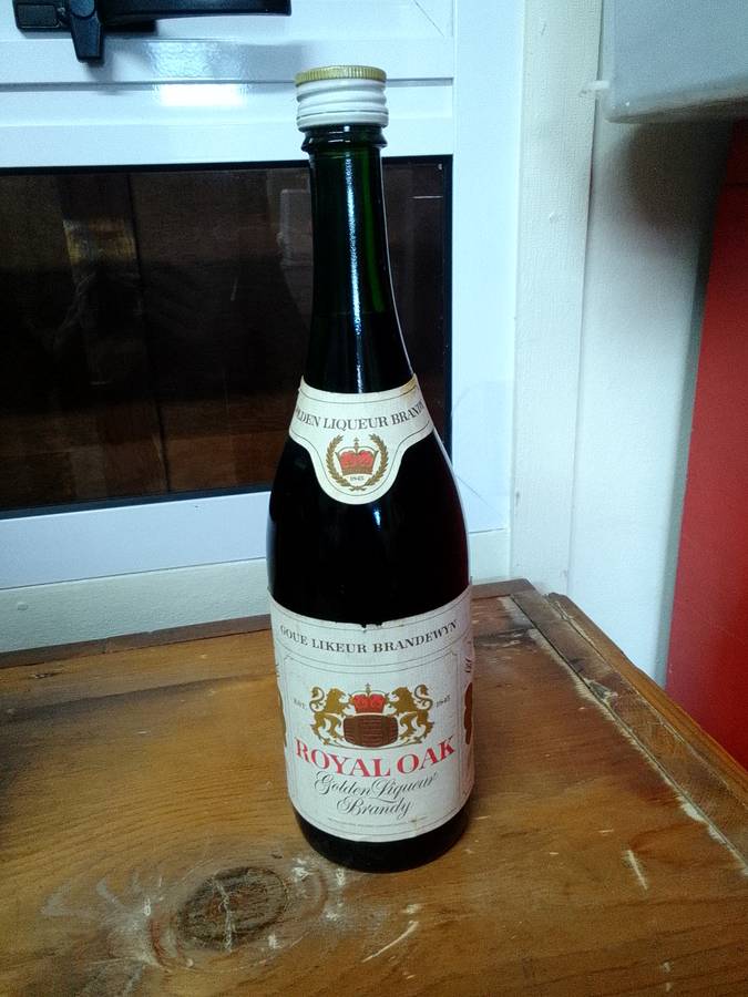 Vintage Royal Oak Golden Liqueur Brandy / Goue Likeur Brandewyn - Sealed