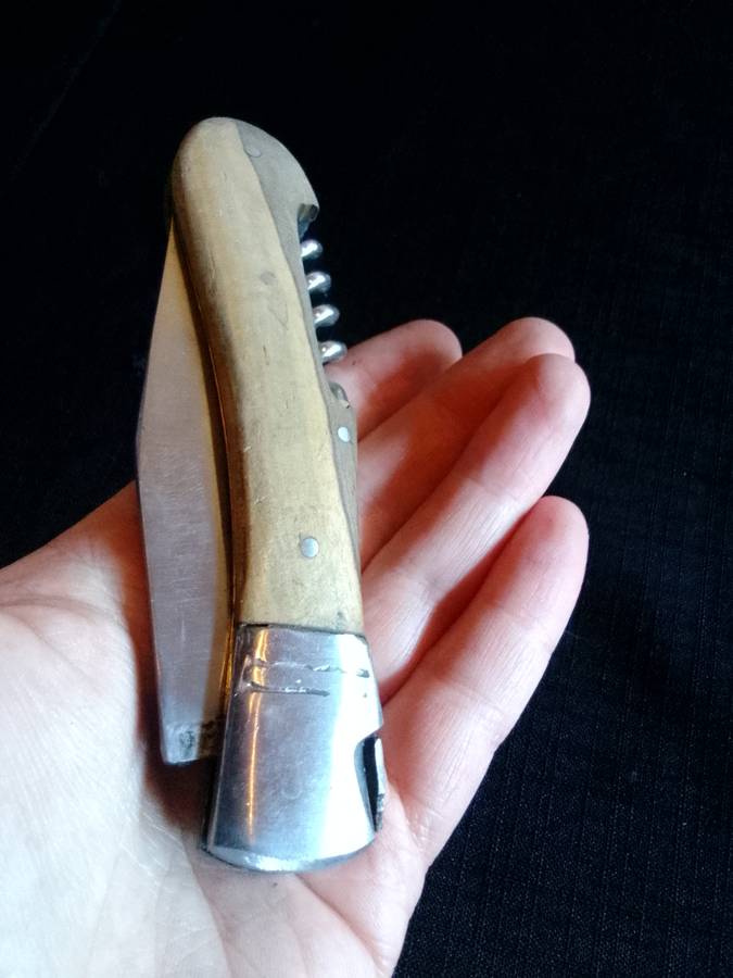 Stunning Laguiole Pocket Knife with Wooden Handle in Excellent Condition L:215m