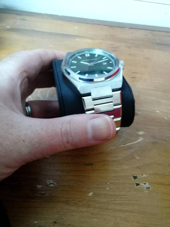 Stunning Colton James Premium Marverick Mens Wrist Watch - Quartz Version - Silver / Emerald Green