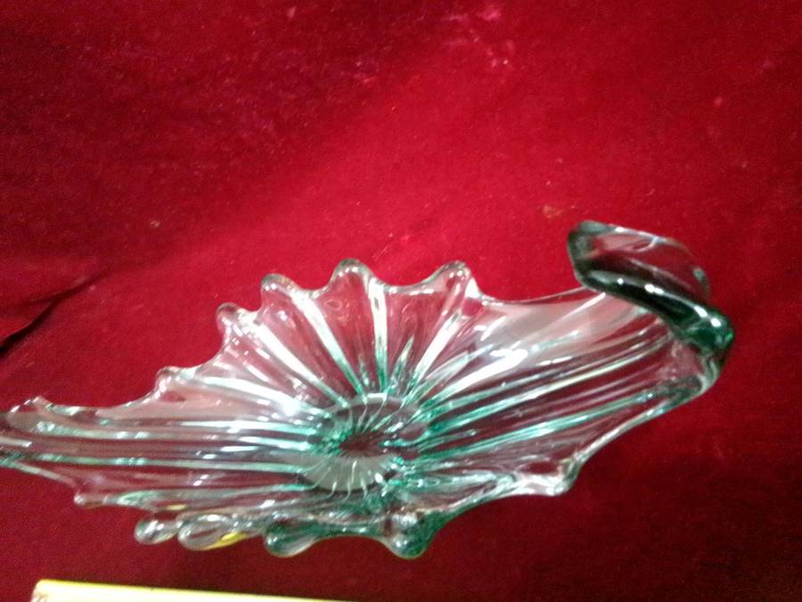 Beautiful Vintage Murano Contemporary Glass Decorative Centerpiece Bowl   - Good Condition