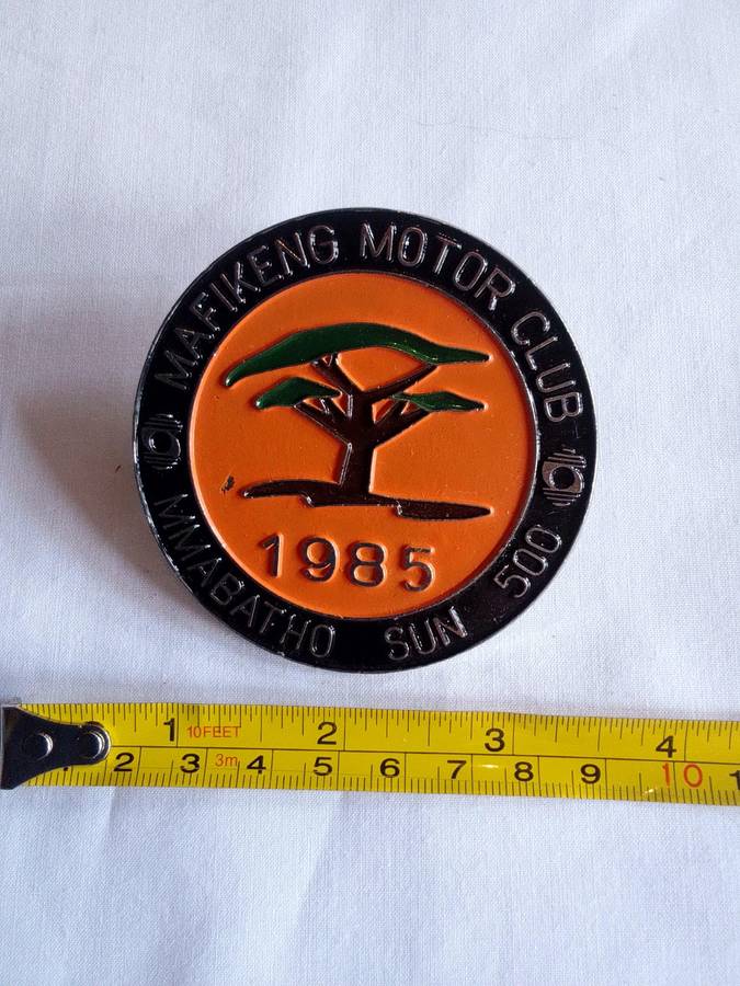 Stunning Orange And Black Vintage Mafikeng Motor Club 1985 Badge- Mmabatho Sun 500 - Good Condition