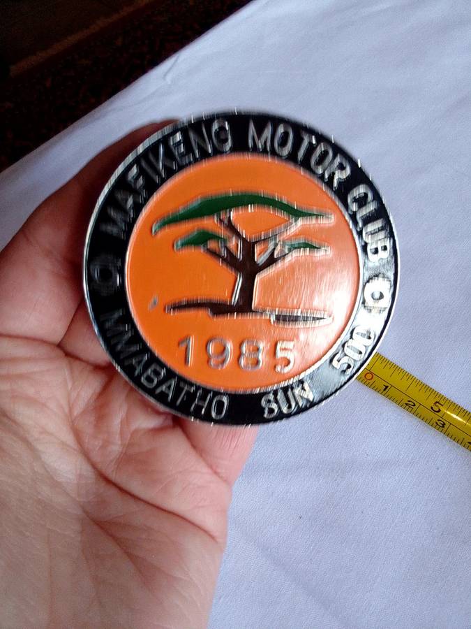 Stunning Orange And Black Vintage Mafikeng Motor Club 1985 Badge- Mmabatho Sun 500 - Good Condition
