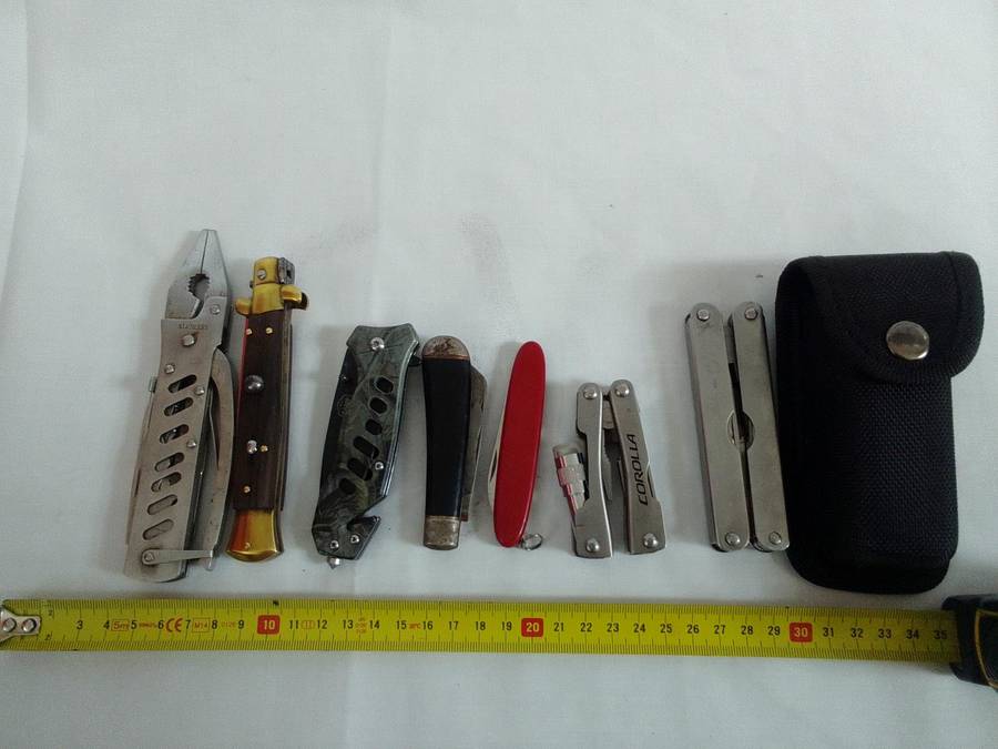 Stunning Collection Of Seven Pocket And Multi Function Folding Knifes - See Description