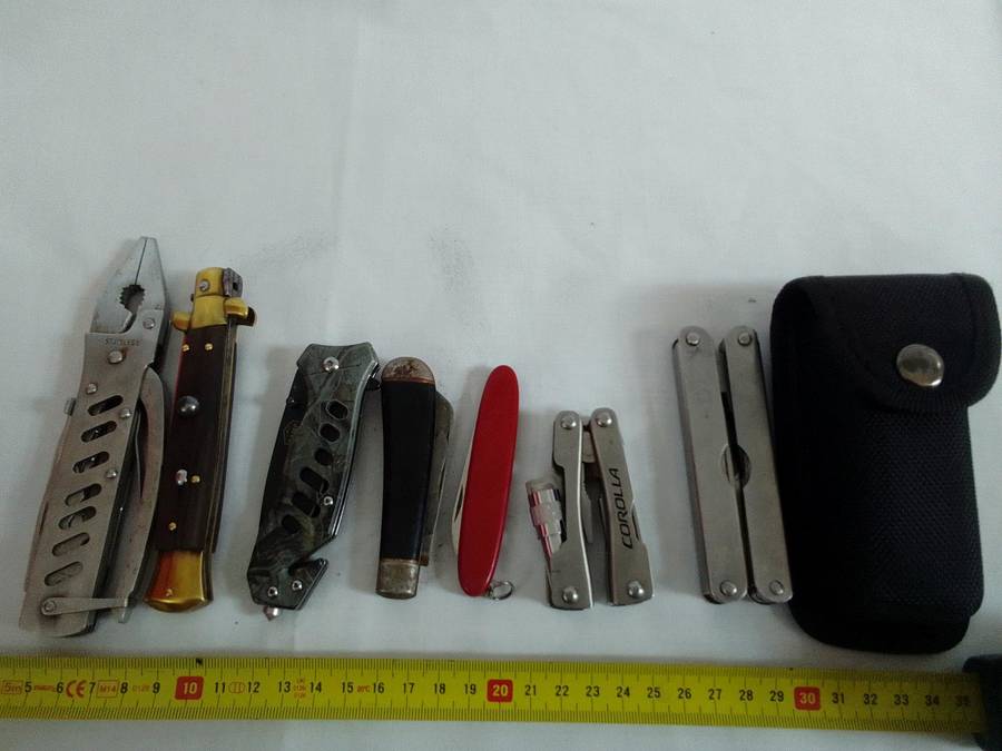 Stunning Collection Of Seven Pocket And Multi Function Folding Knifes - See Description