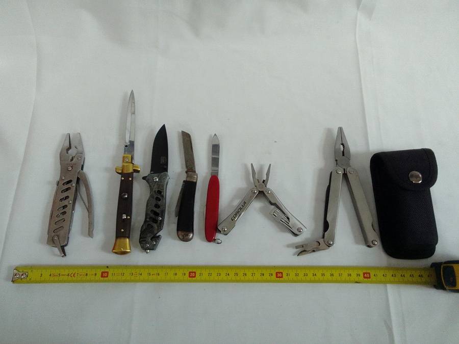 Stunning Collection Of Seven Pocket And Multi Function Folding Knifes - See Description