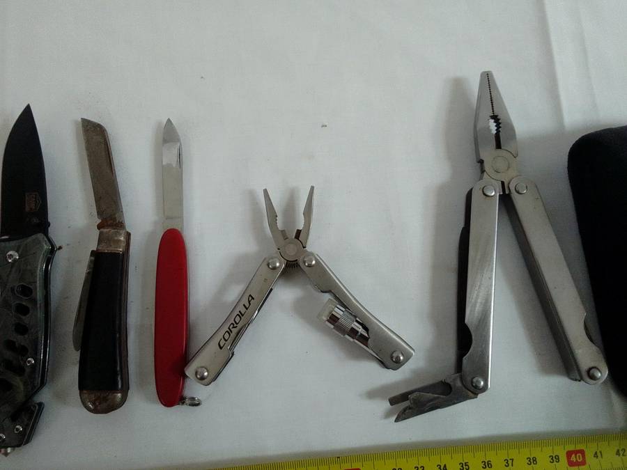 Stunning Collection Of Seven Pocket And Multi Function Folding Knifes - See Description