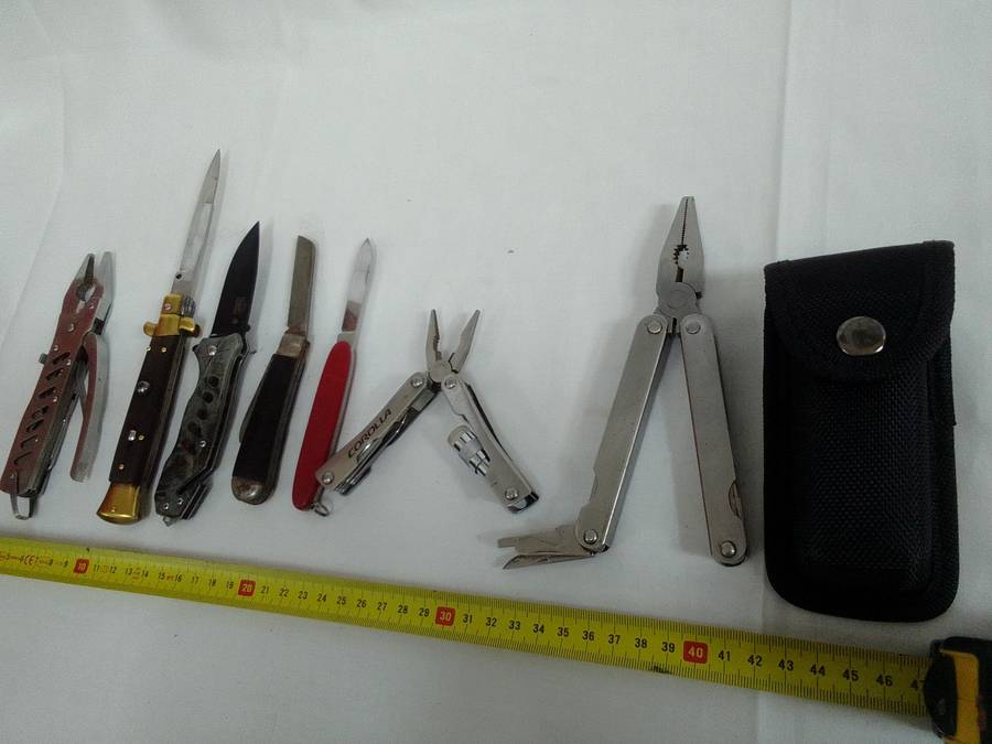 Stunning Collection Of Seven Pocket And Multi Function Folding Knifes - See Description