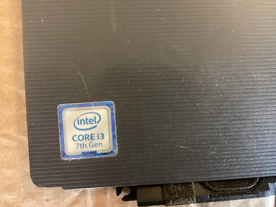 Lenovo i3 7th Gen laptop for spares